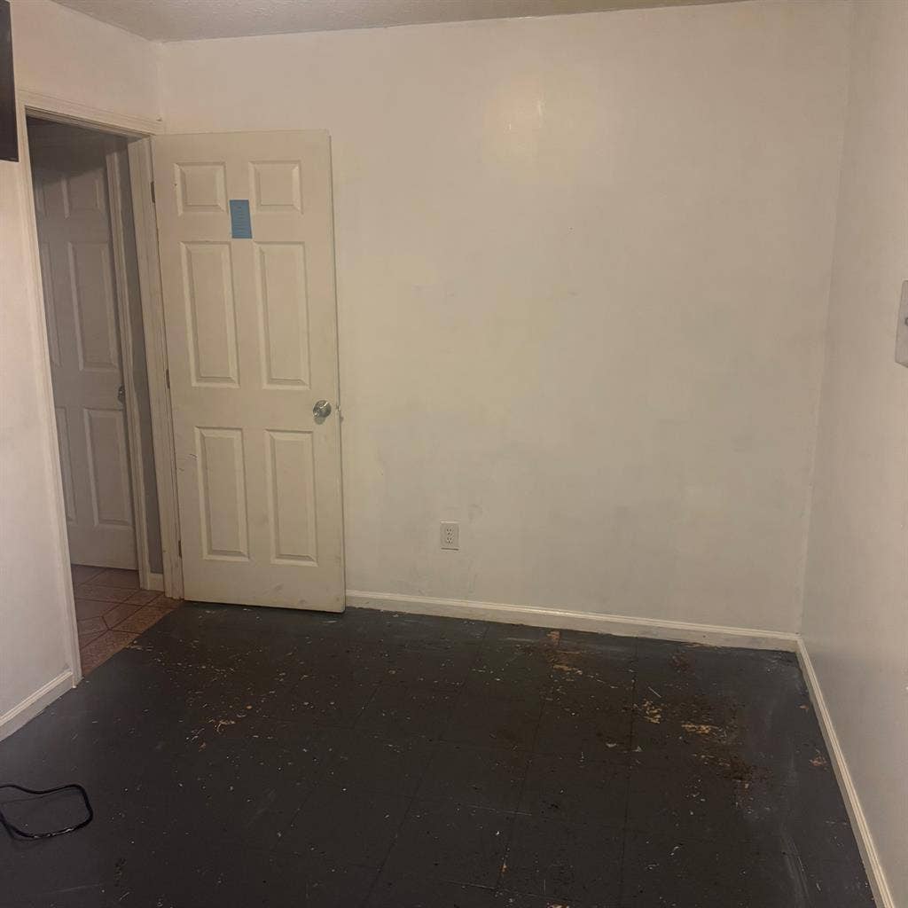 Room For Rent W/ Utilities