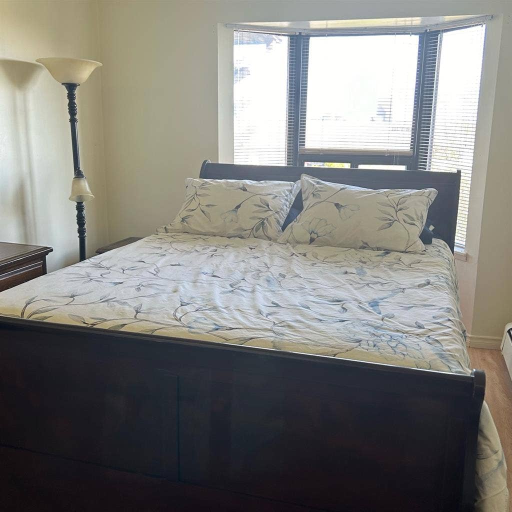 FURNISHED ROOM NW CALGARY