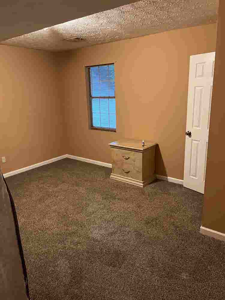 Split level area for rent