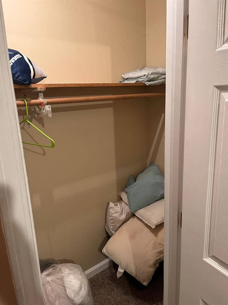 Split level area for rent