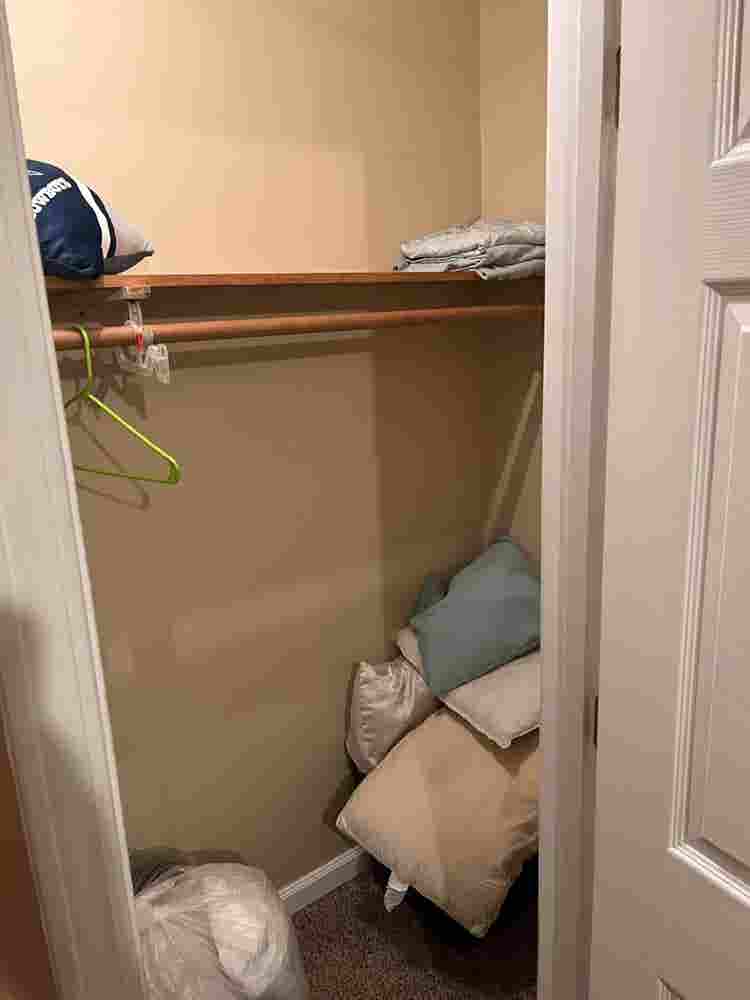 Split level area for rent
