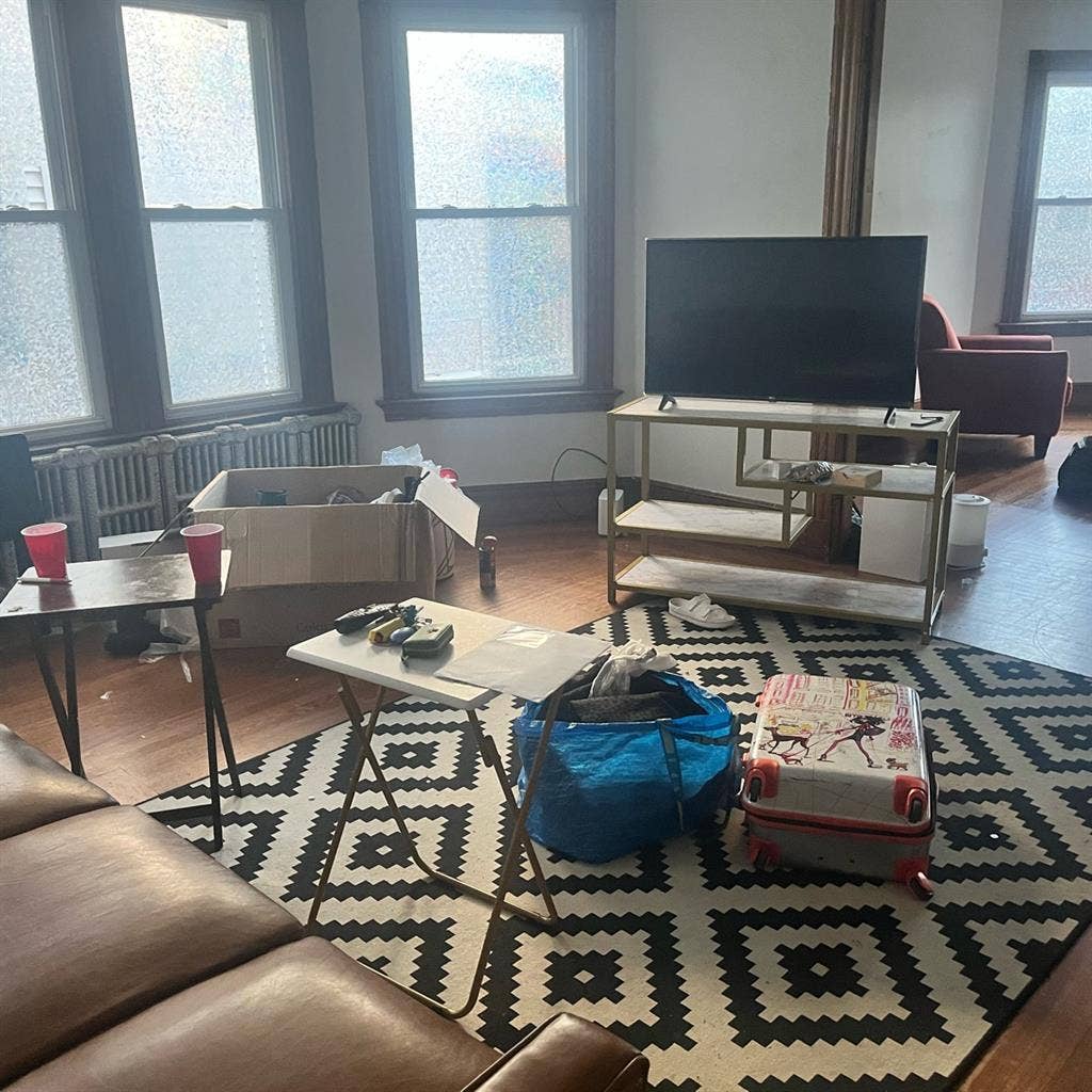 Room for $ for January move in