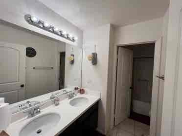 Multiple rooms for rent in corona
