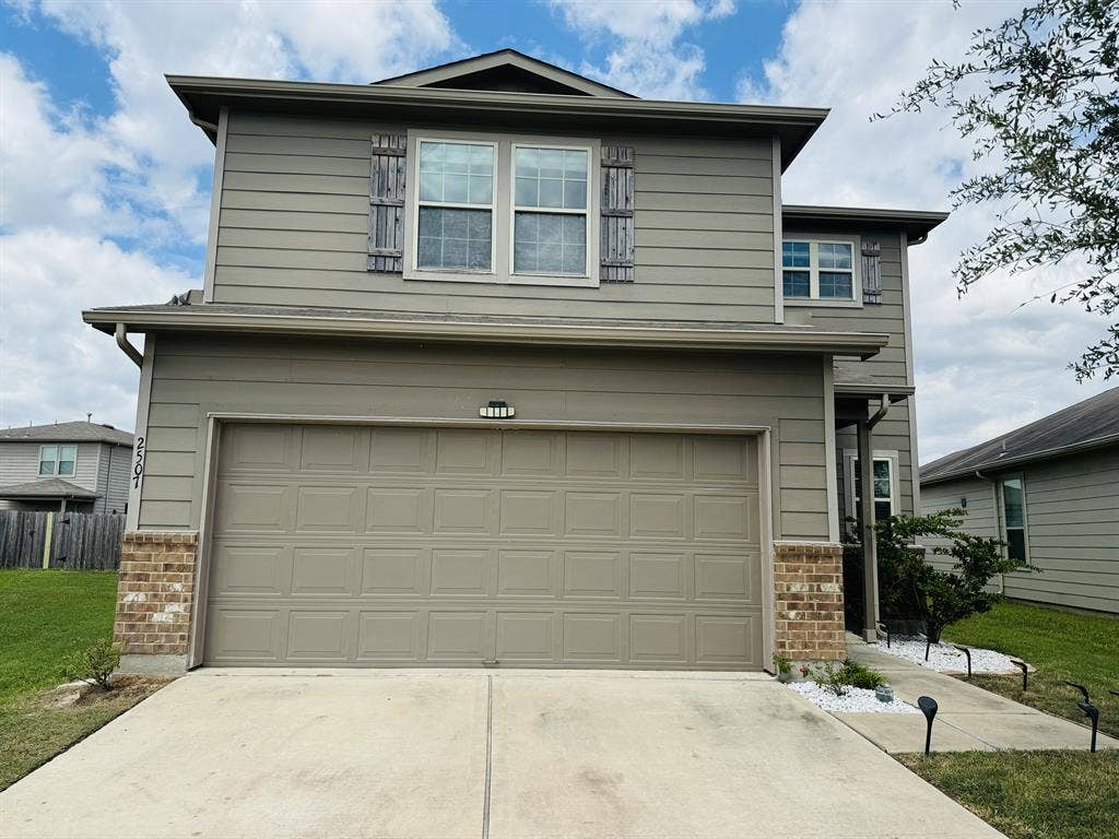 Cozy Home in South Houston