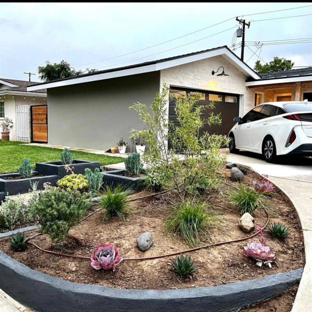 Room in gorgeous 
Costa Mesa home