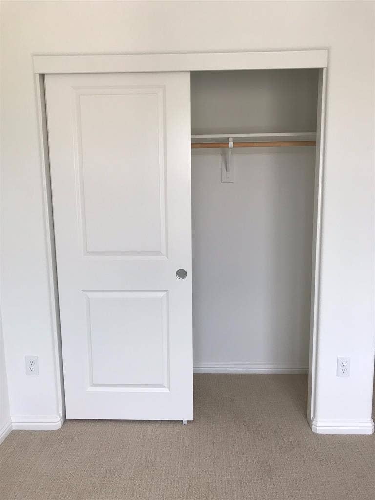 One Bedroom Shared Bath in North Sa