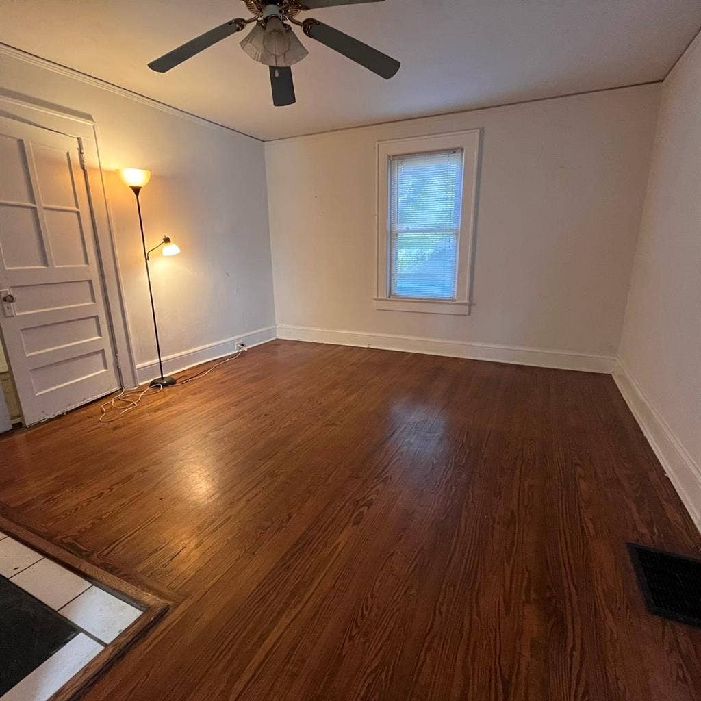 Great price room in NoDa!