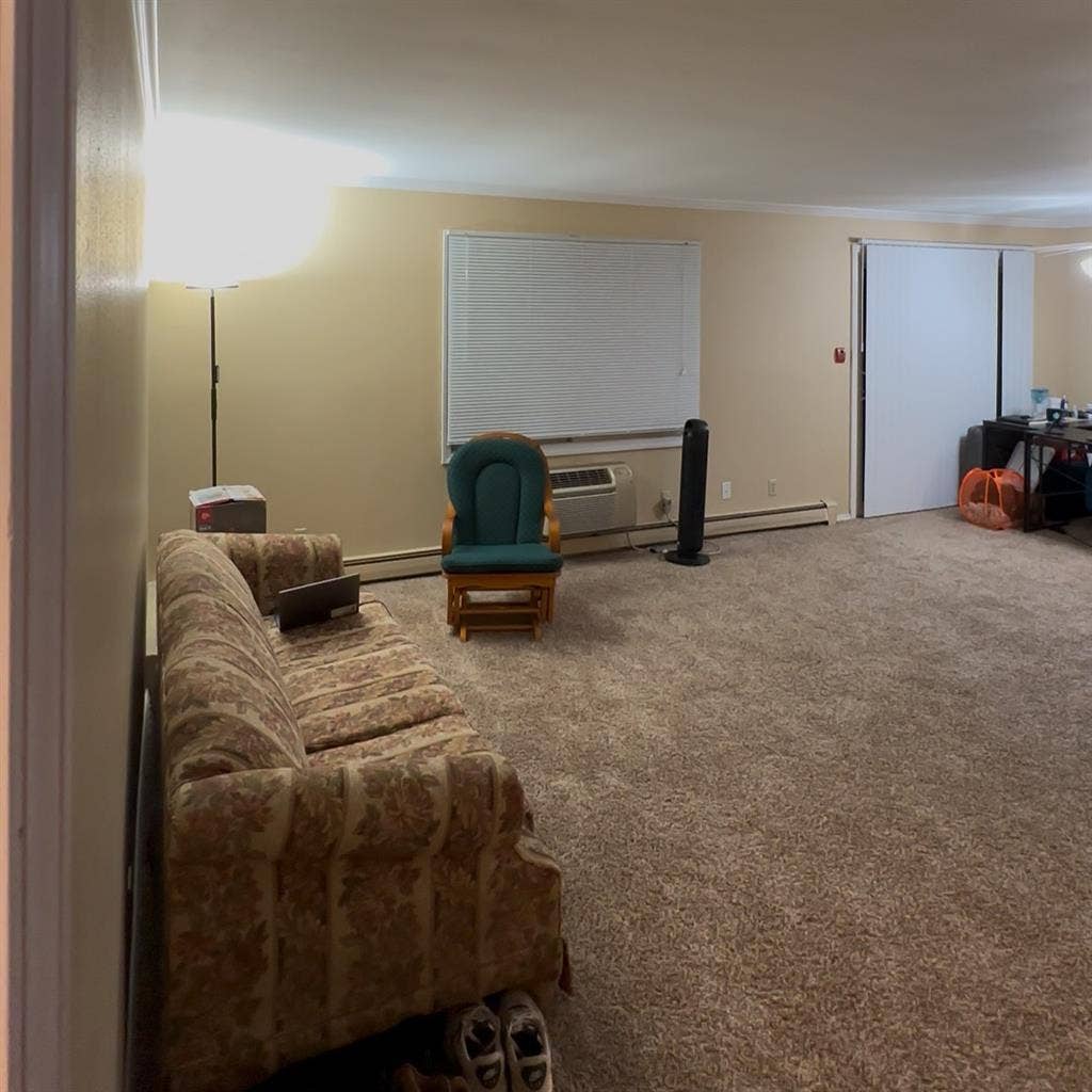 Roommate needed from Jan 1