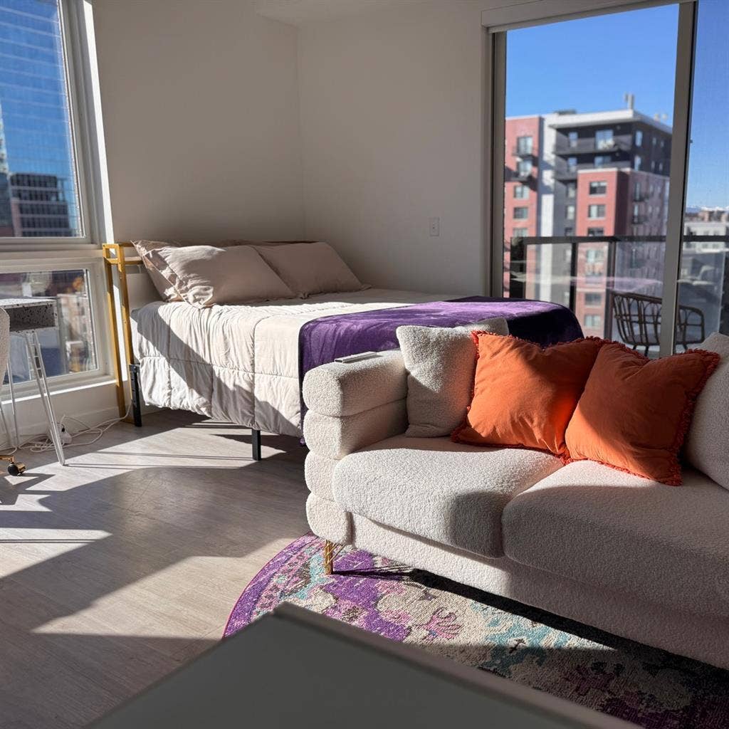 8th floor corner unit in LoDo