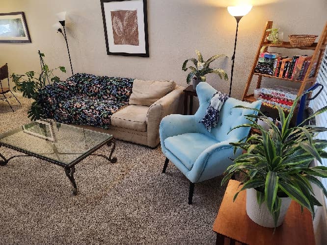 Looking for roommate to rent with!