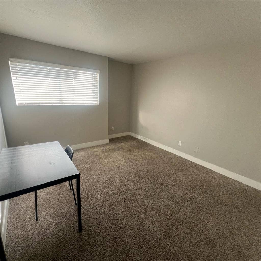 Looking for someone to rent to