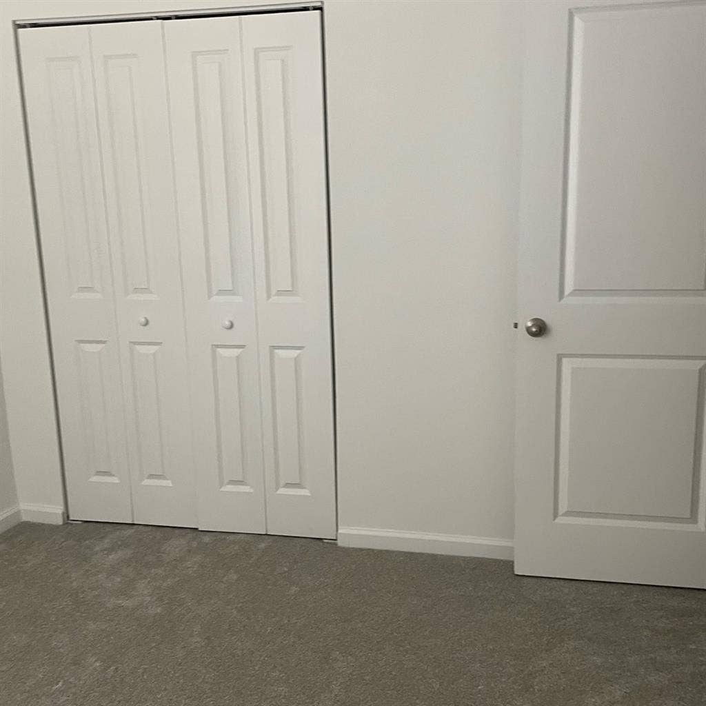 Unfurnished Room for Rent