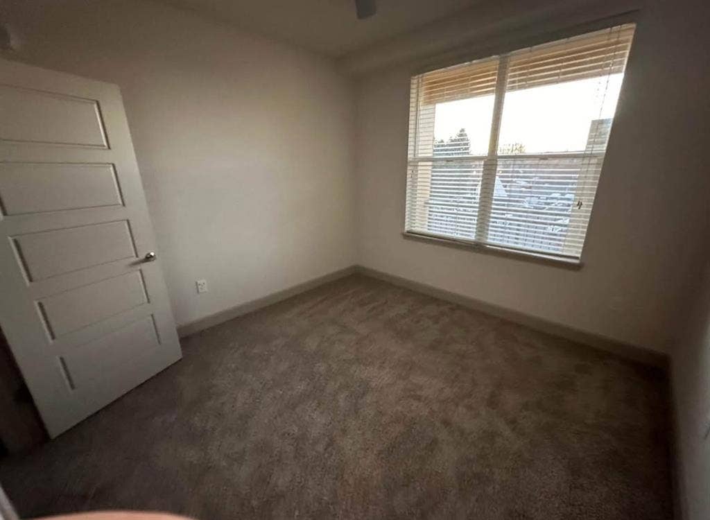 Room with Private Bathroom for Rent