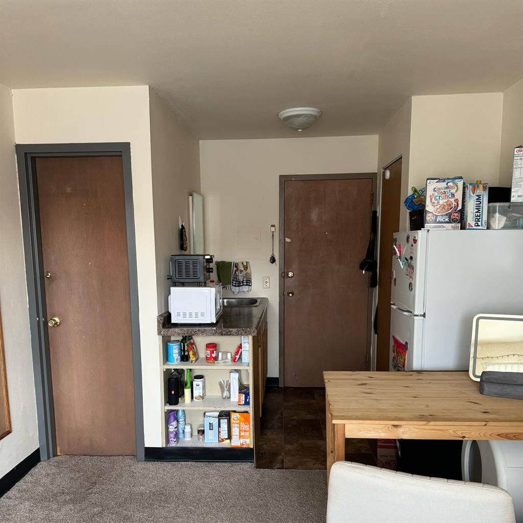 UW MADISON SPRING SUBLEASE!!