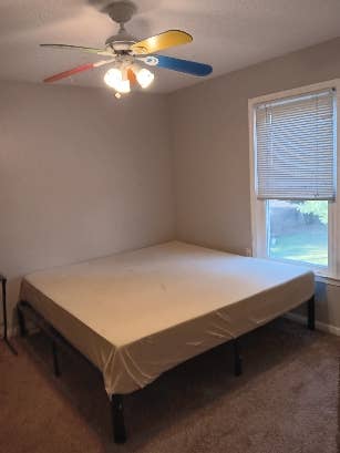 Rooms for rent in family home