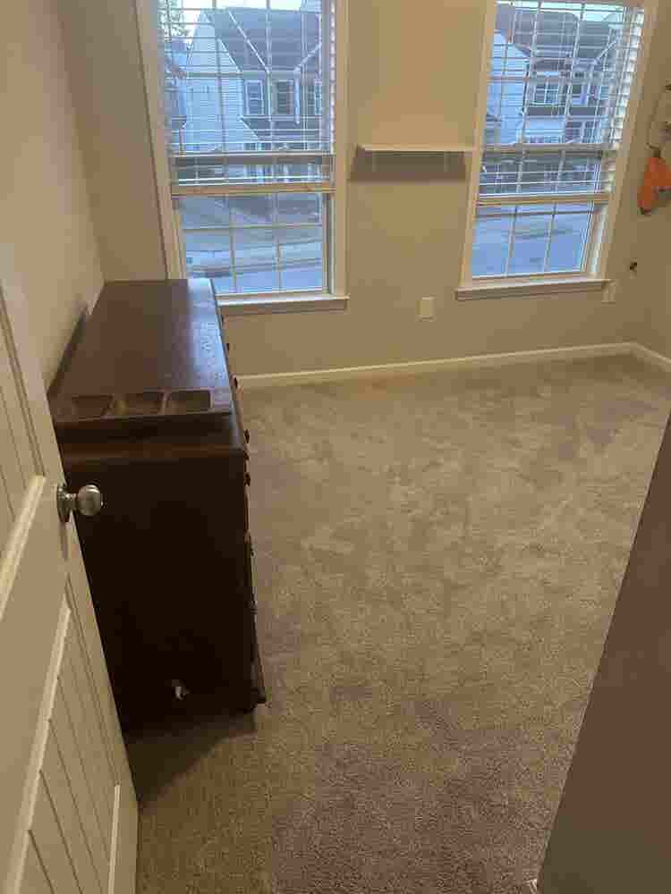 Bedroom for rent.