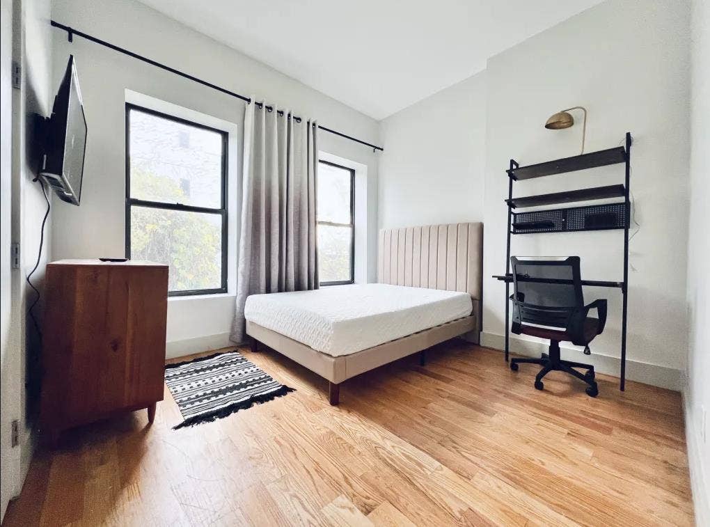 Furnished Room in Bedstuy