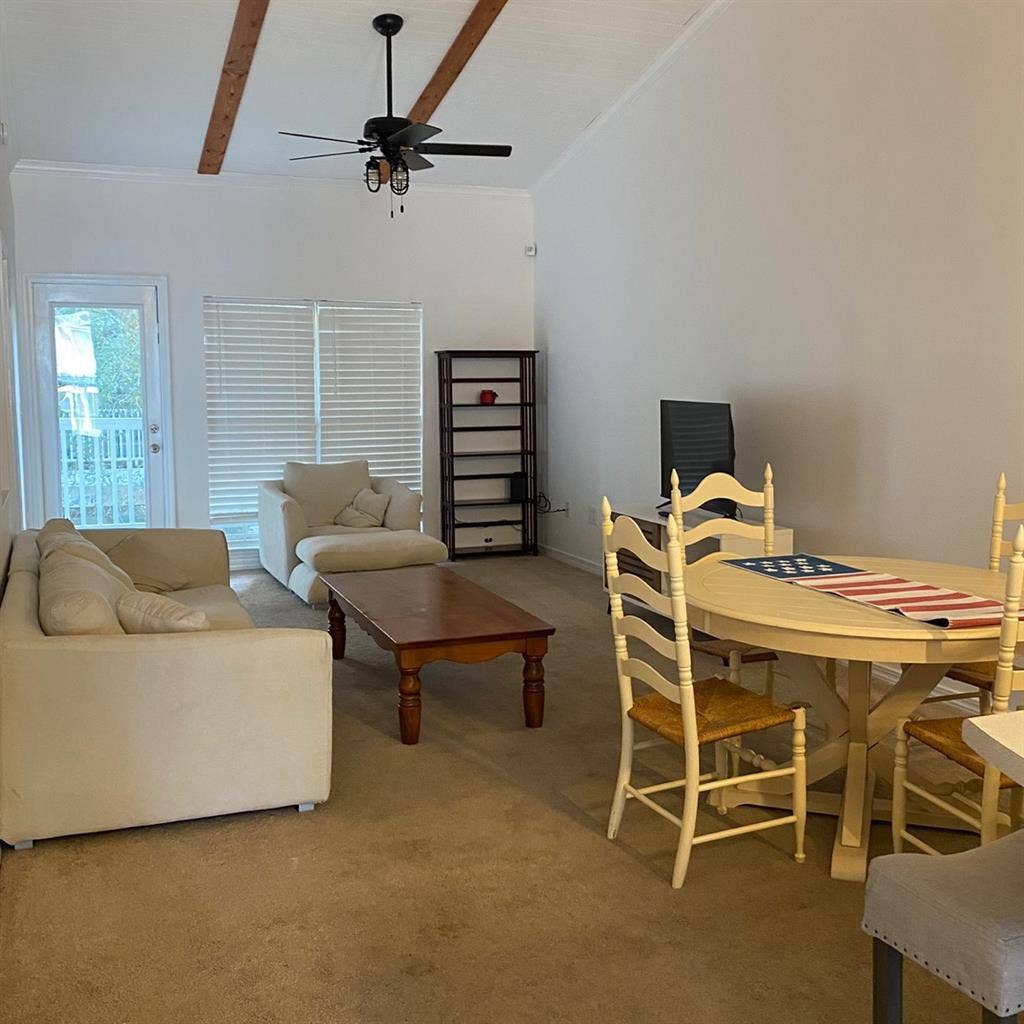 Room for Rent in upstairs  Condo