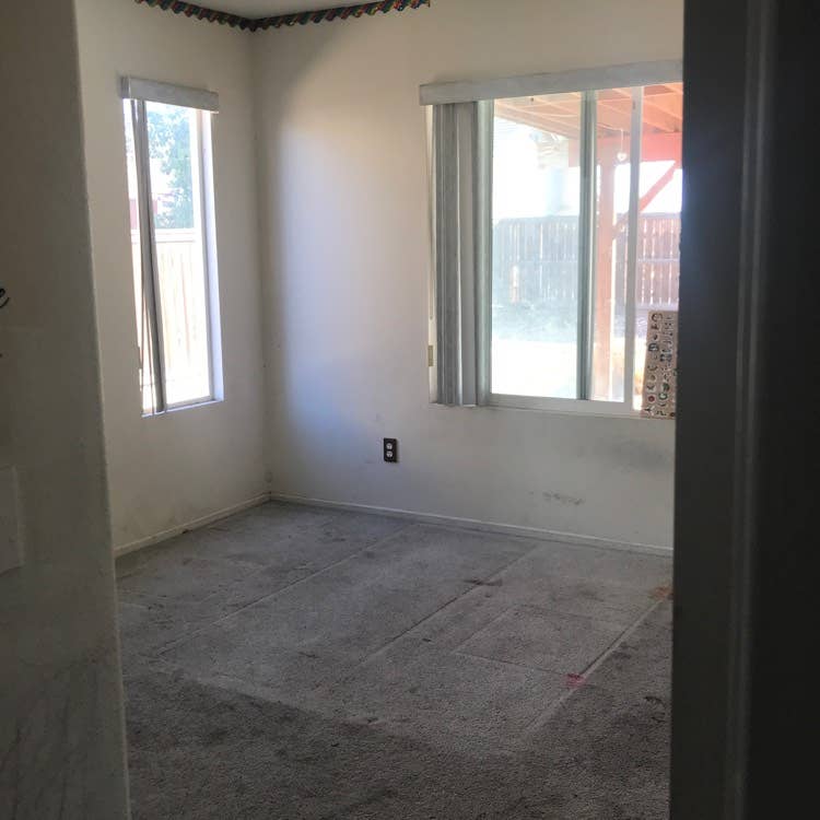 room for rent in Adelanto