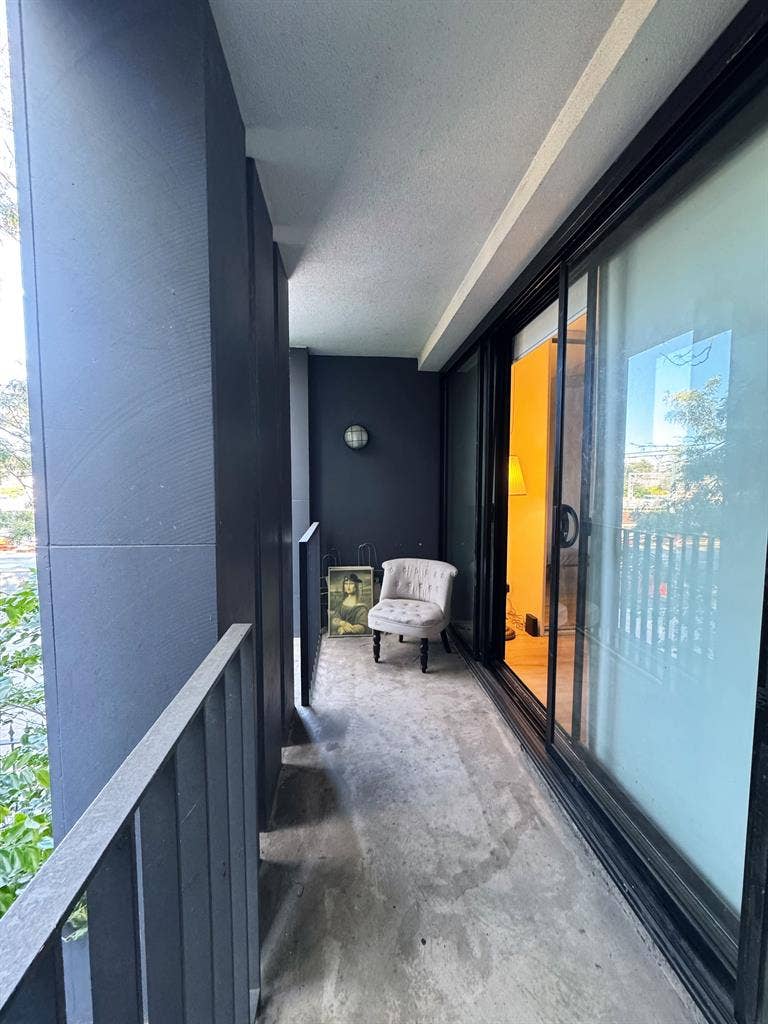 AVAILABLE SHARED ROOM CHIPPENDALE