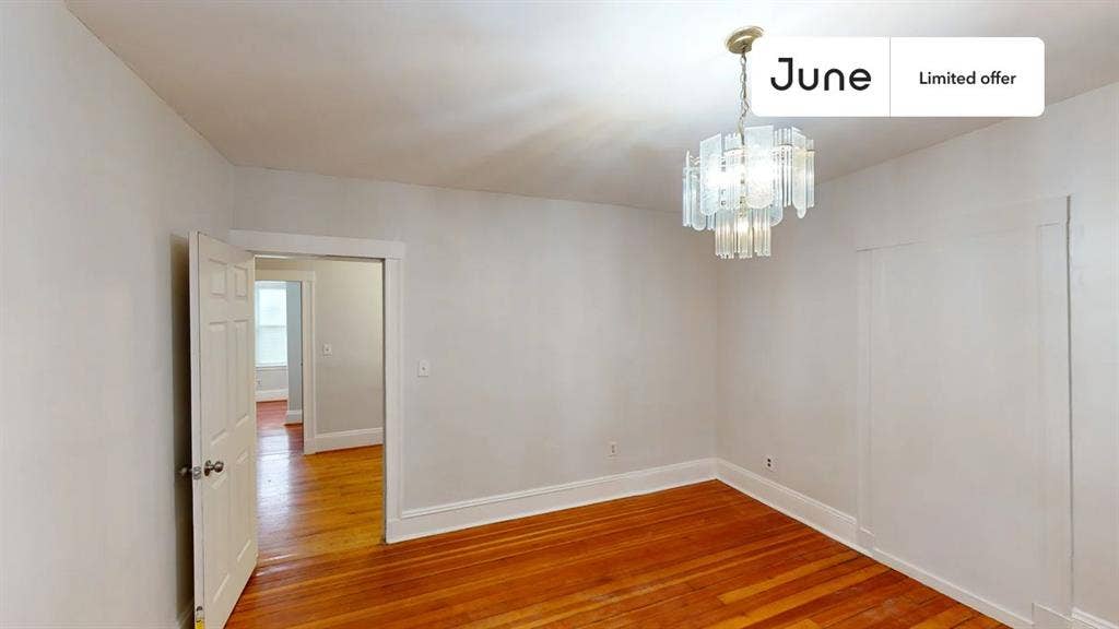 4 BR in Boston