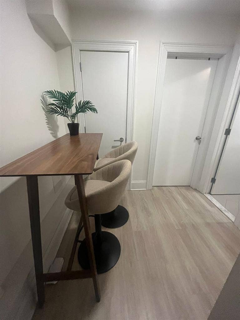 🌸Furnished Room in Midtown South🌸