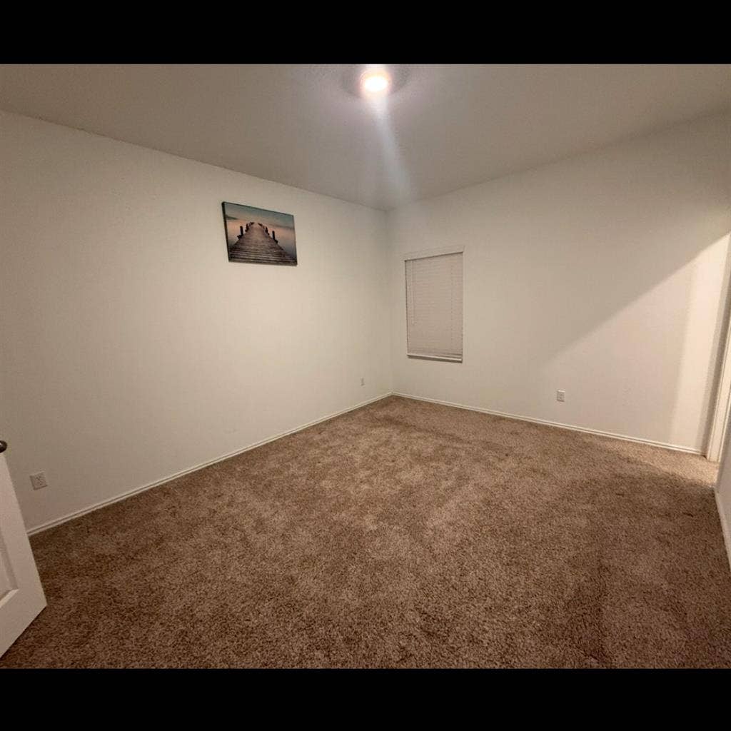 Master room for rent