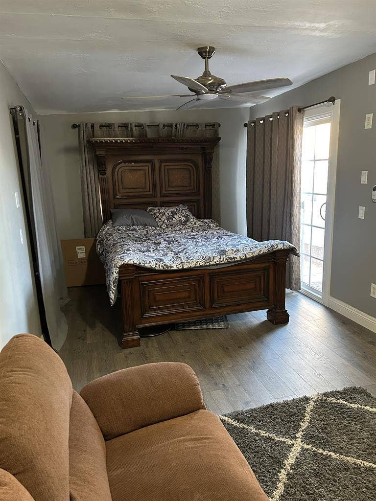 Big bedroom for rent.  S.F.