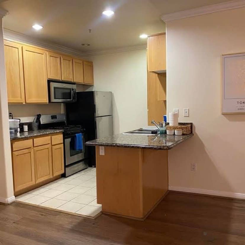 Looking for a Roommate near DTLA