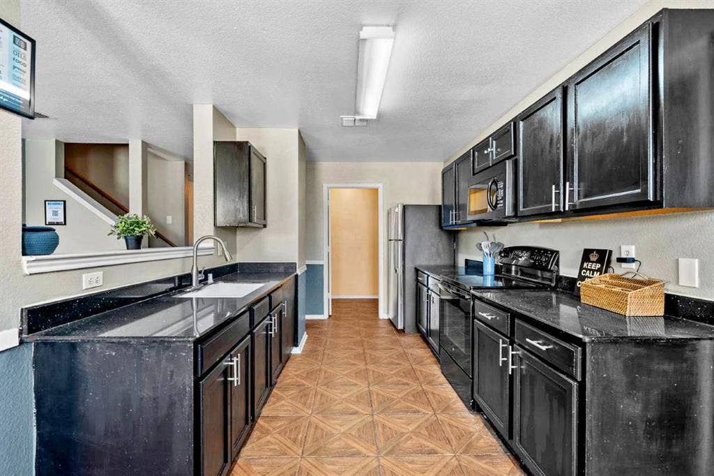 1 BR in Lancaster