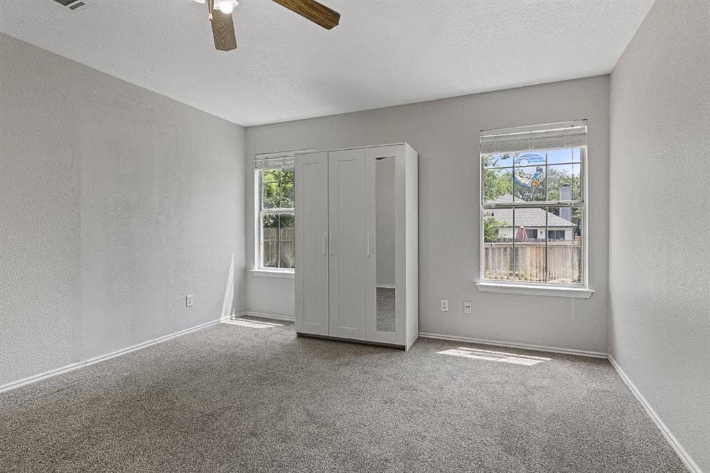 1 BR in Austin