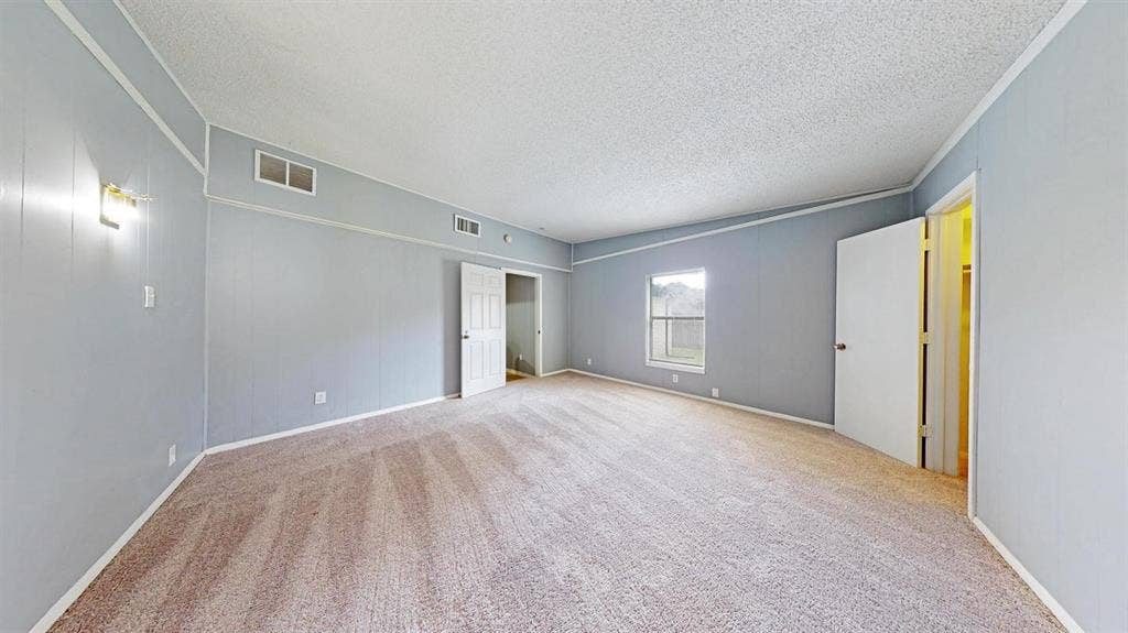 1 BR in Fort Worth