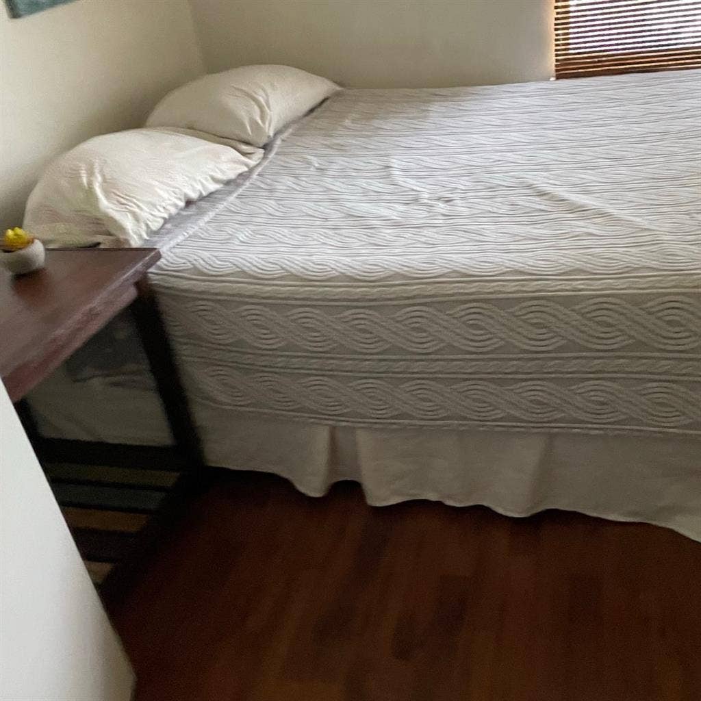 Furnished room for rent $