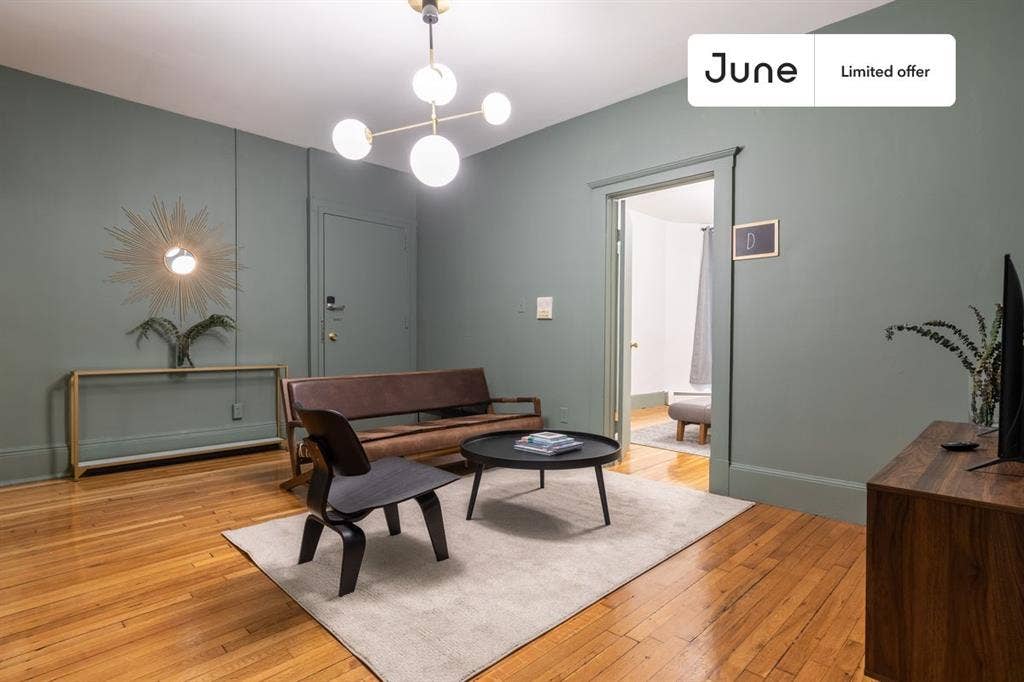 4 BR in Boston