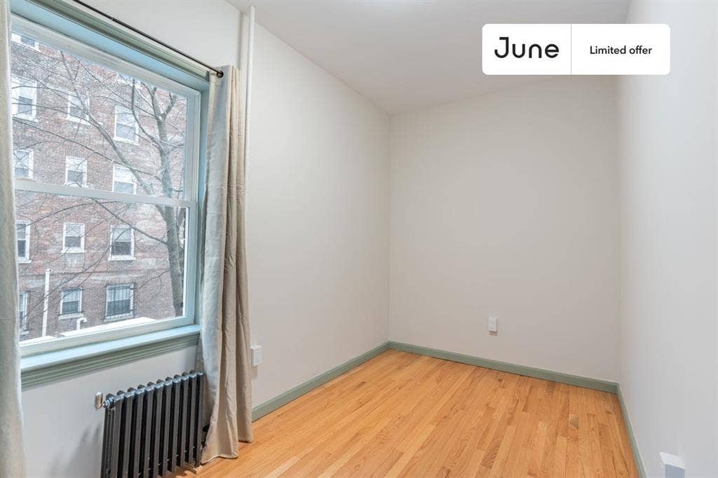 2 BR in Boston