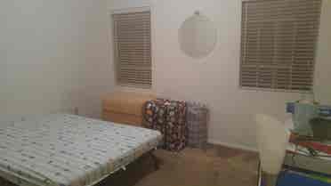 Room for rent in a Established Home
