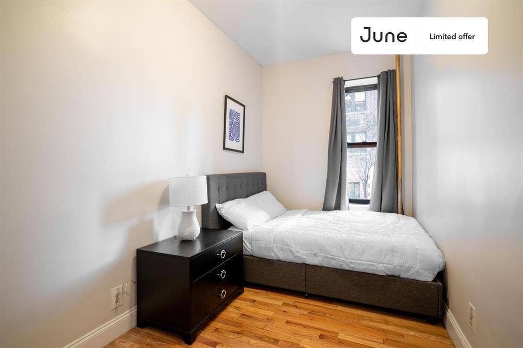 4 BR in New York City