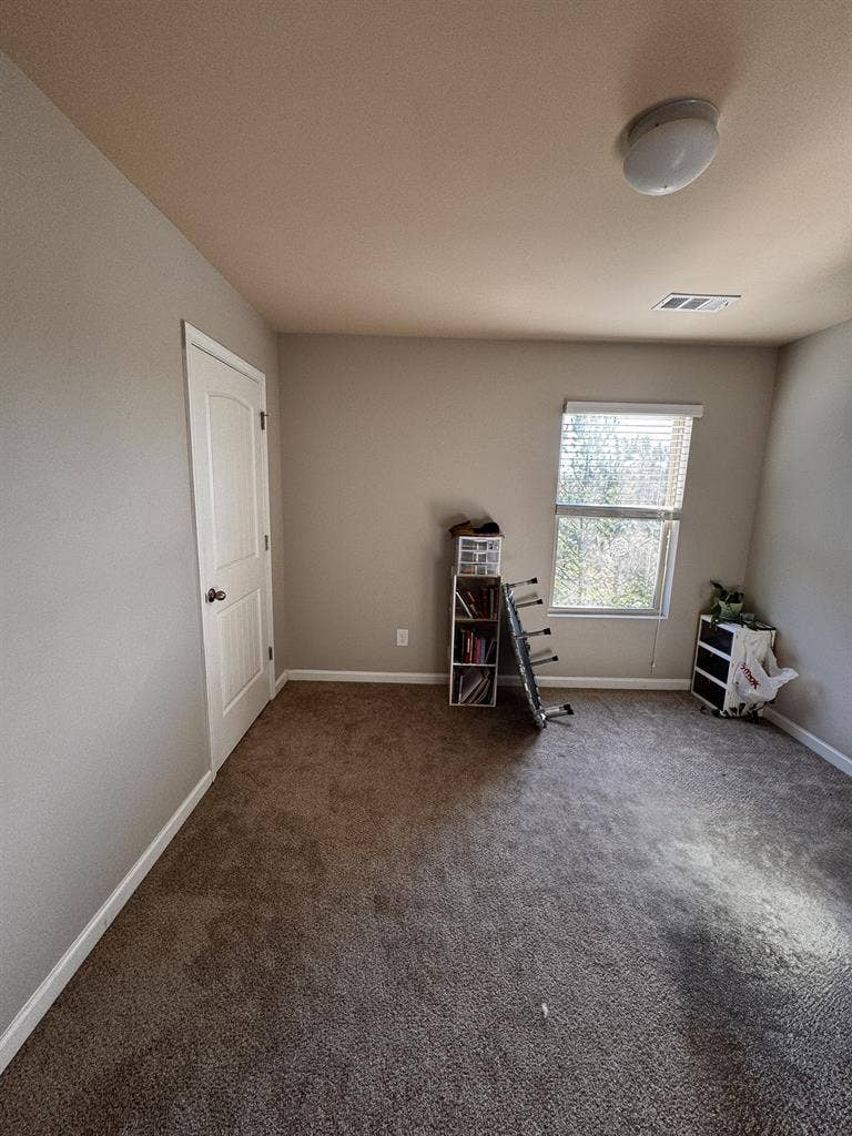 Nice Room for Rent in Dallas, GA!