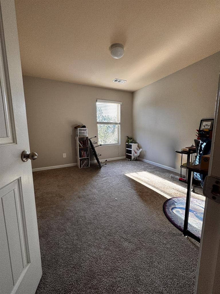 Nice Room for Rent in Dallas, GA!