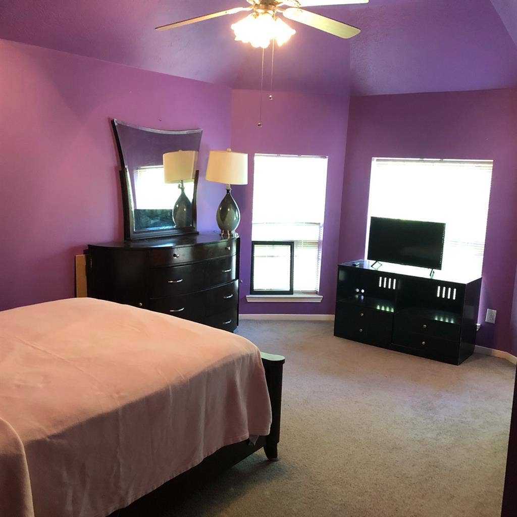 Private Room in Sugar Land Area