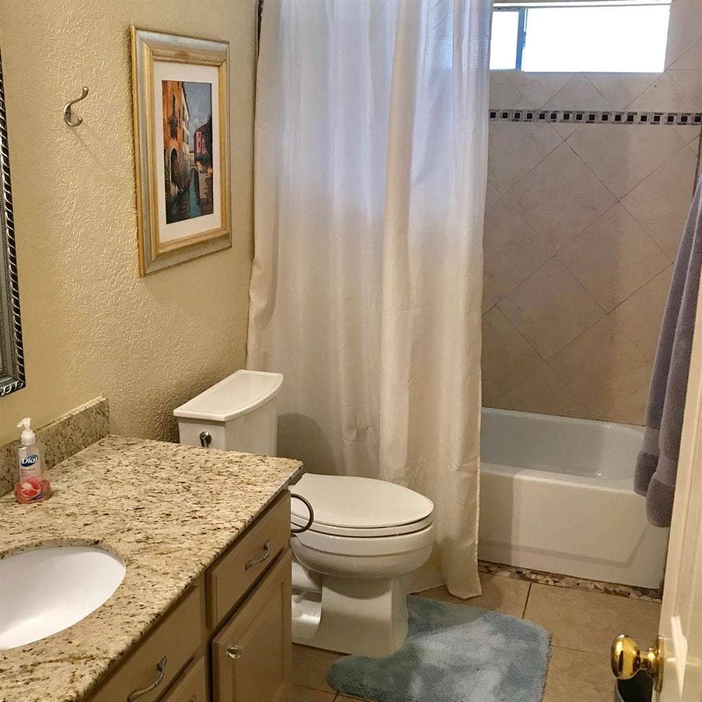 Private Room in Sugar Land Area