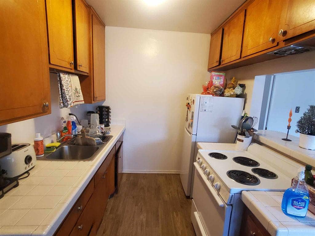 Seeking Roommate in Long Beach