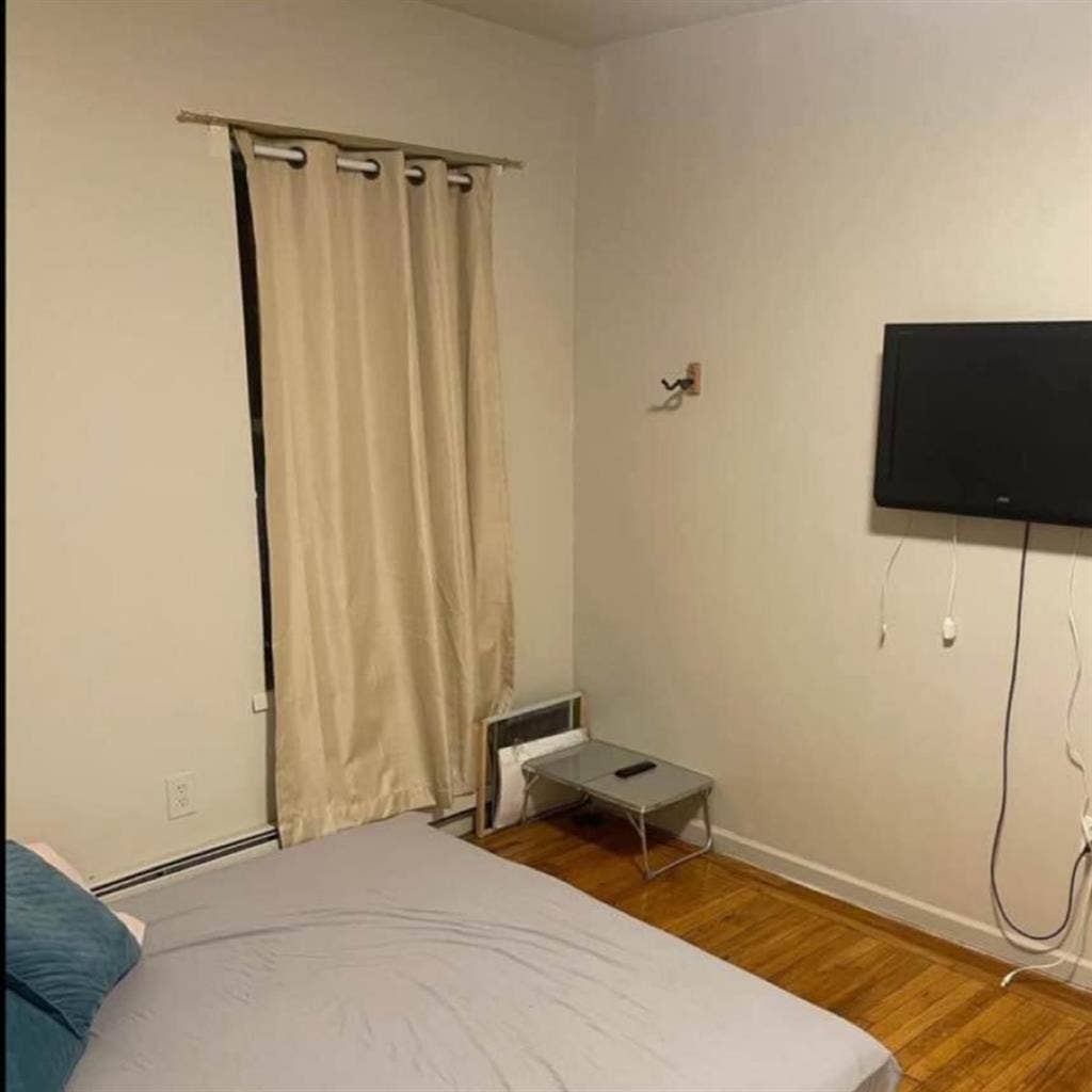 Rent one private bedroom in JC