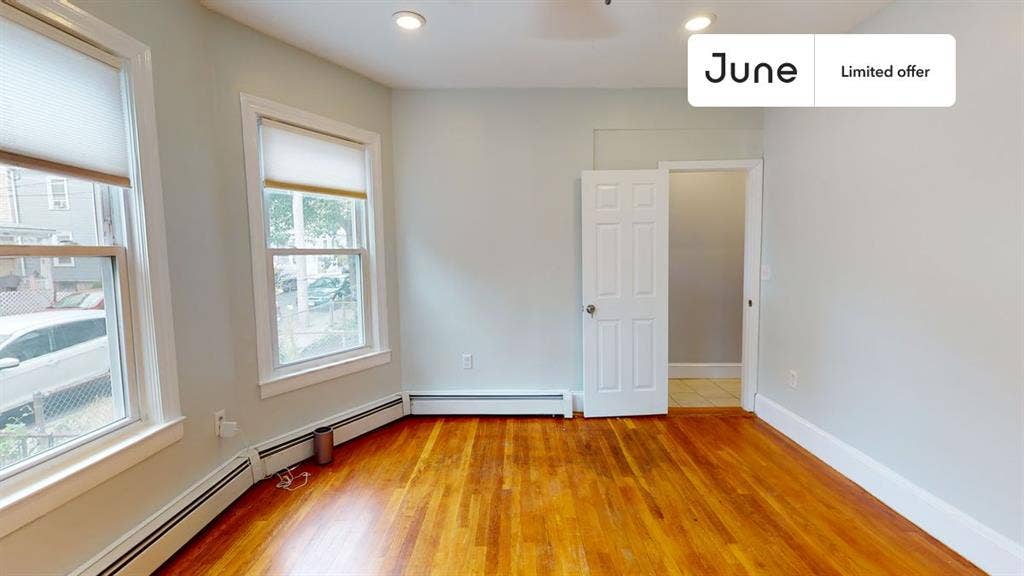 3 BR in Boston