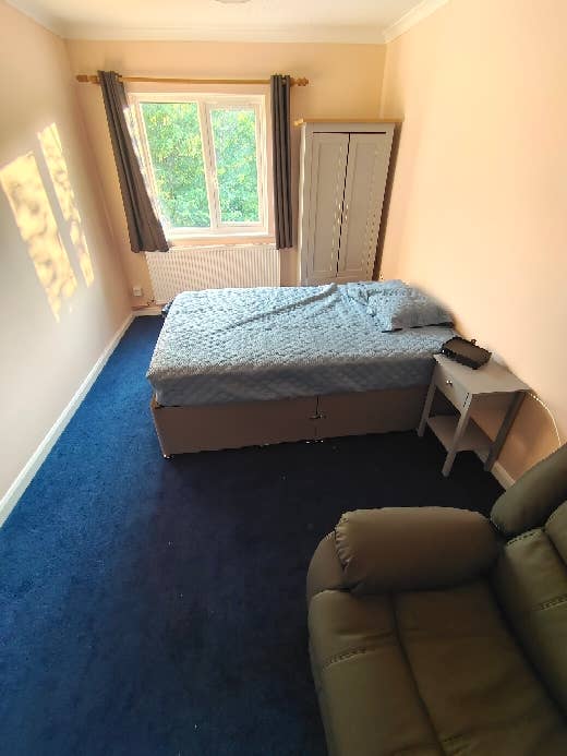 Double bedroom for female