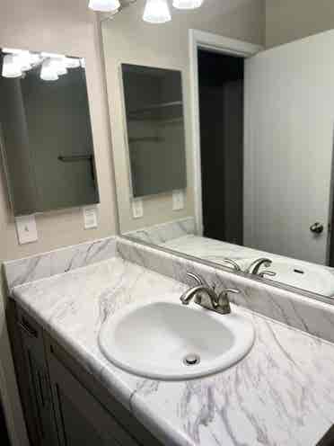 Looking for a responsible roommate