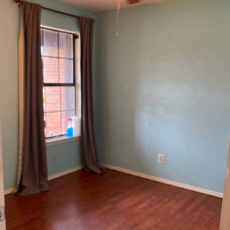 2 Rooms Available in Central Denton