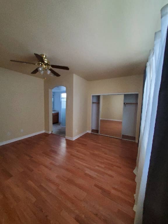 Master bedroom w/ bathroom 