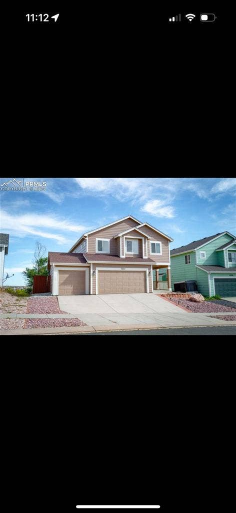 Cozy spacious Stetson Hills Basemen