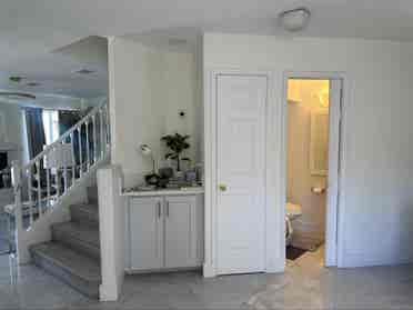 Room w Jack&jill bathroom.
WOMEN